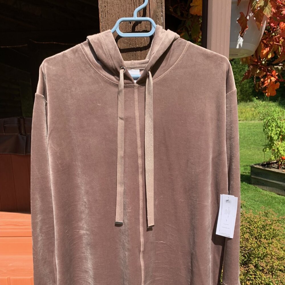 Chico's Zenergy hooded velour tunic top size 1 ( 8-10 ) M Suede Gray